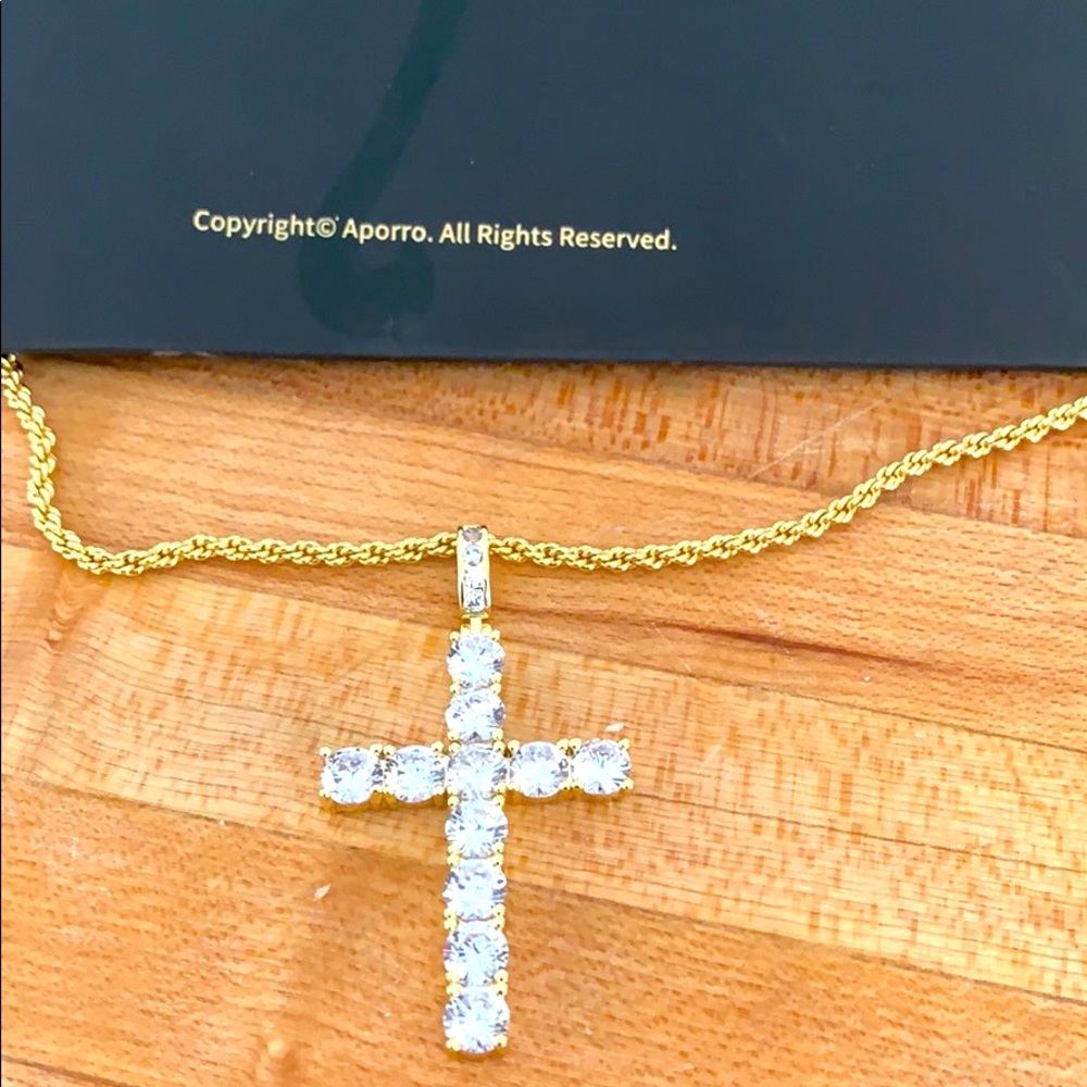 Men’s cross necklace